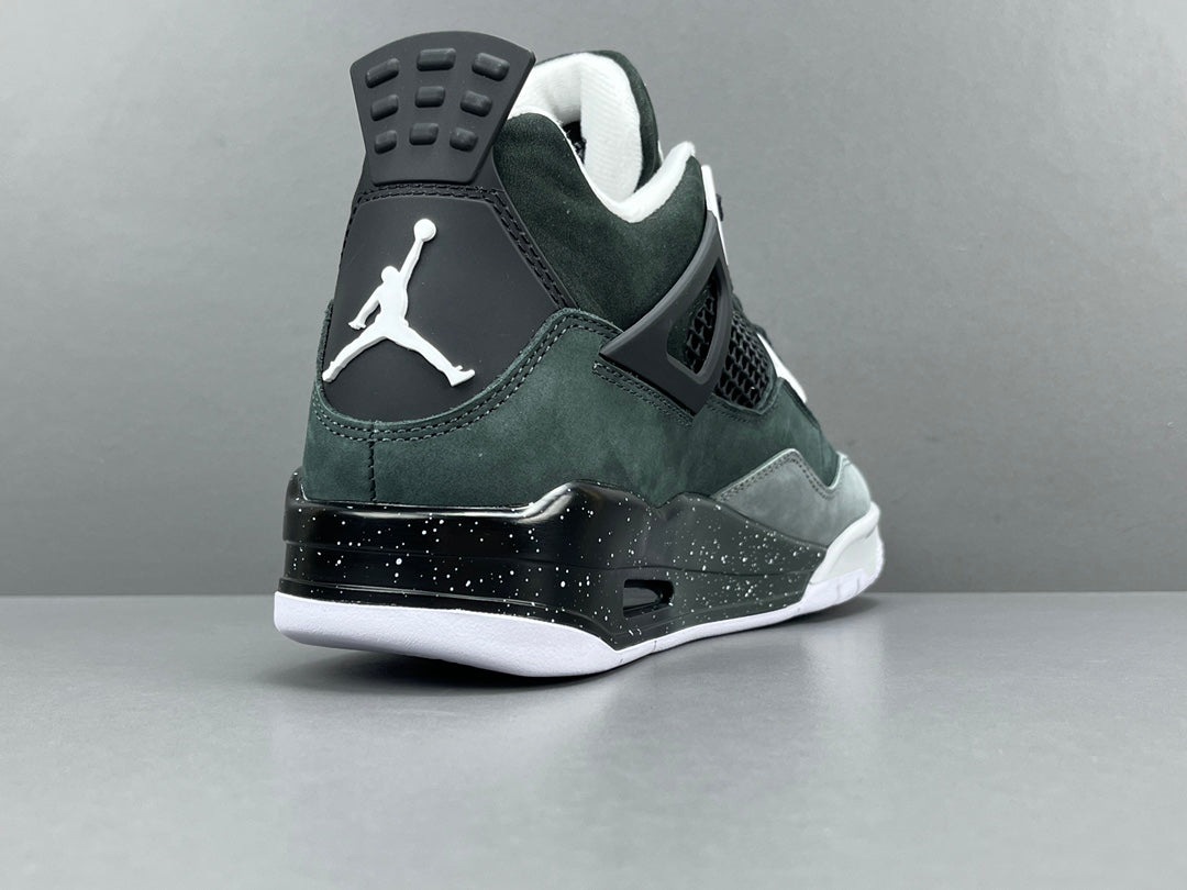 AIR JORDAN 4 x FEAR PACK