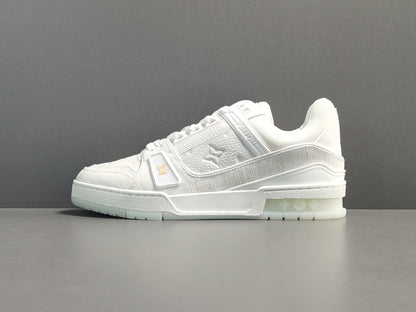 LOUIS VUITTON LV TRAINER SNEAKER