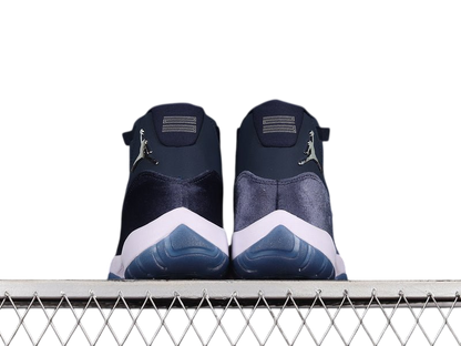 AIR JORDAN 11 RETRO NAVY VELVET MIDNIGHT NAVY/METALLIC SILVER/WHITE