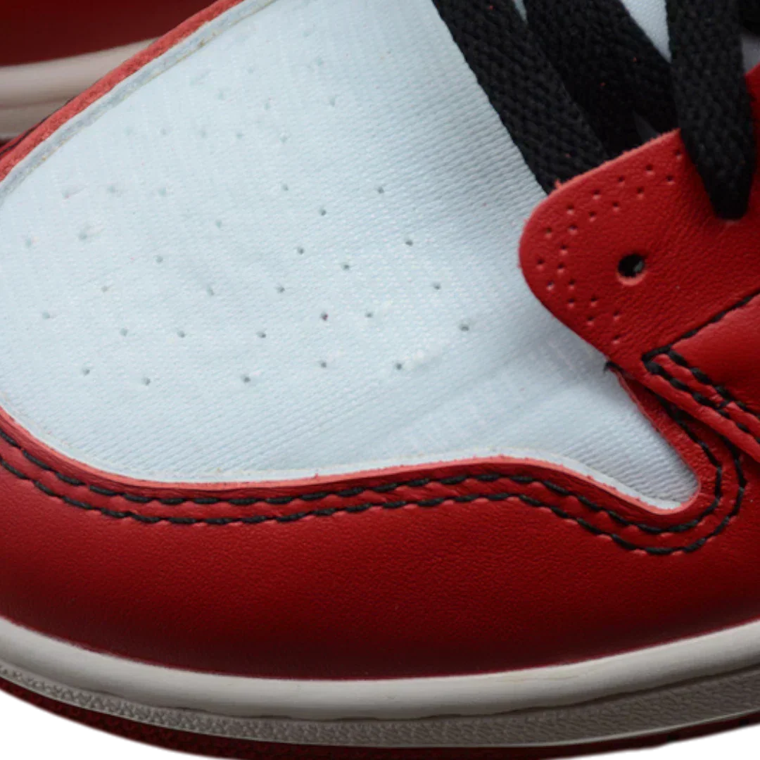Off-White x AJ1 Retro High Chicago