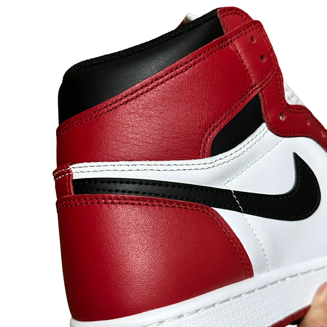 AJ1 Retro High 'Chicago'