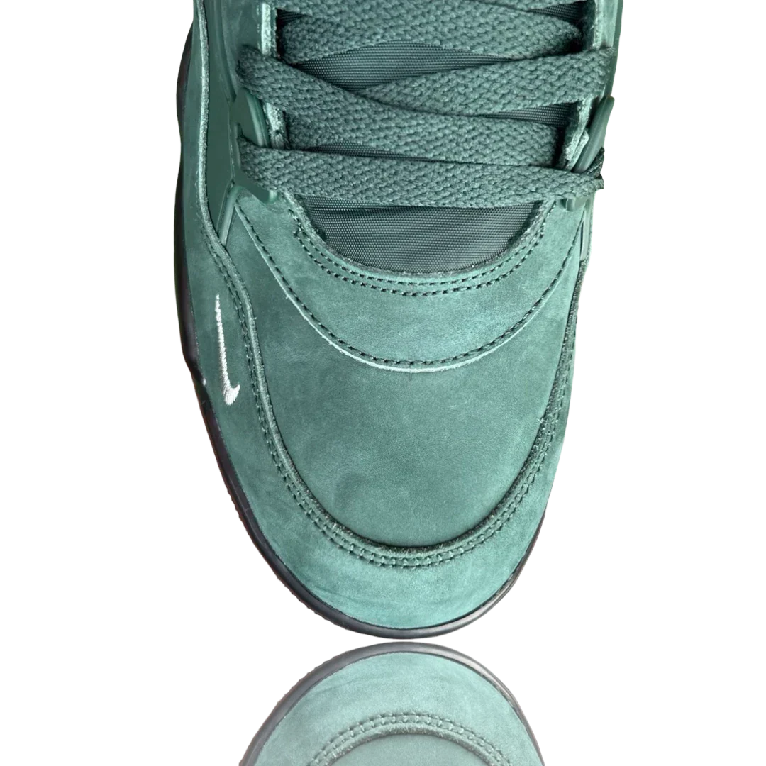 Nigel Sylvester x AJ4 Grandma's Driveway 'Fence Green'